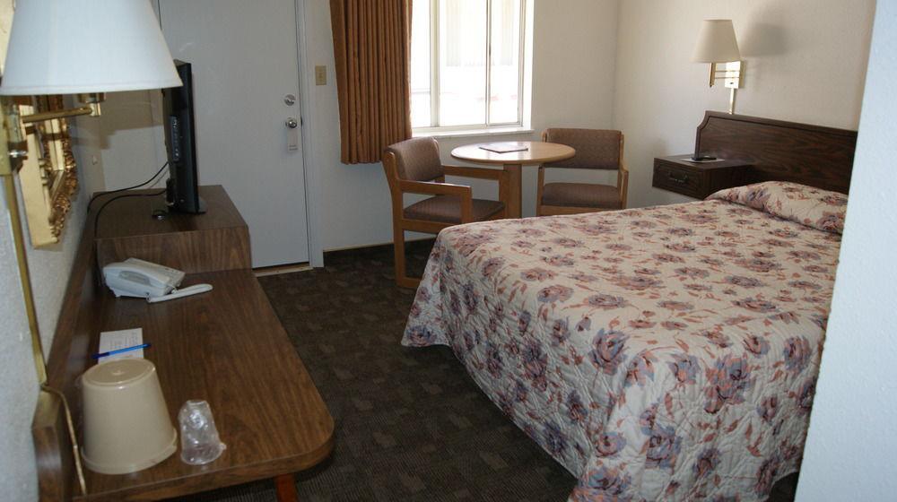 Adventure Inn Moab Bagian luar foto