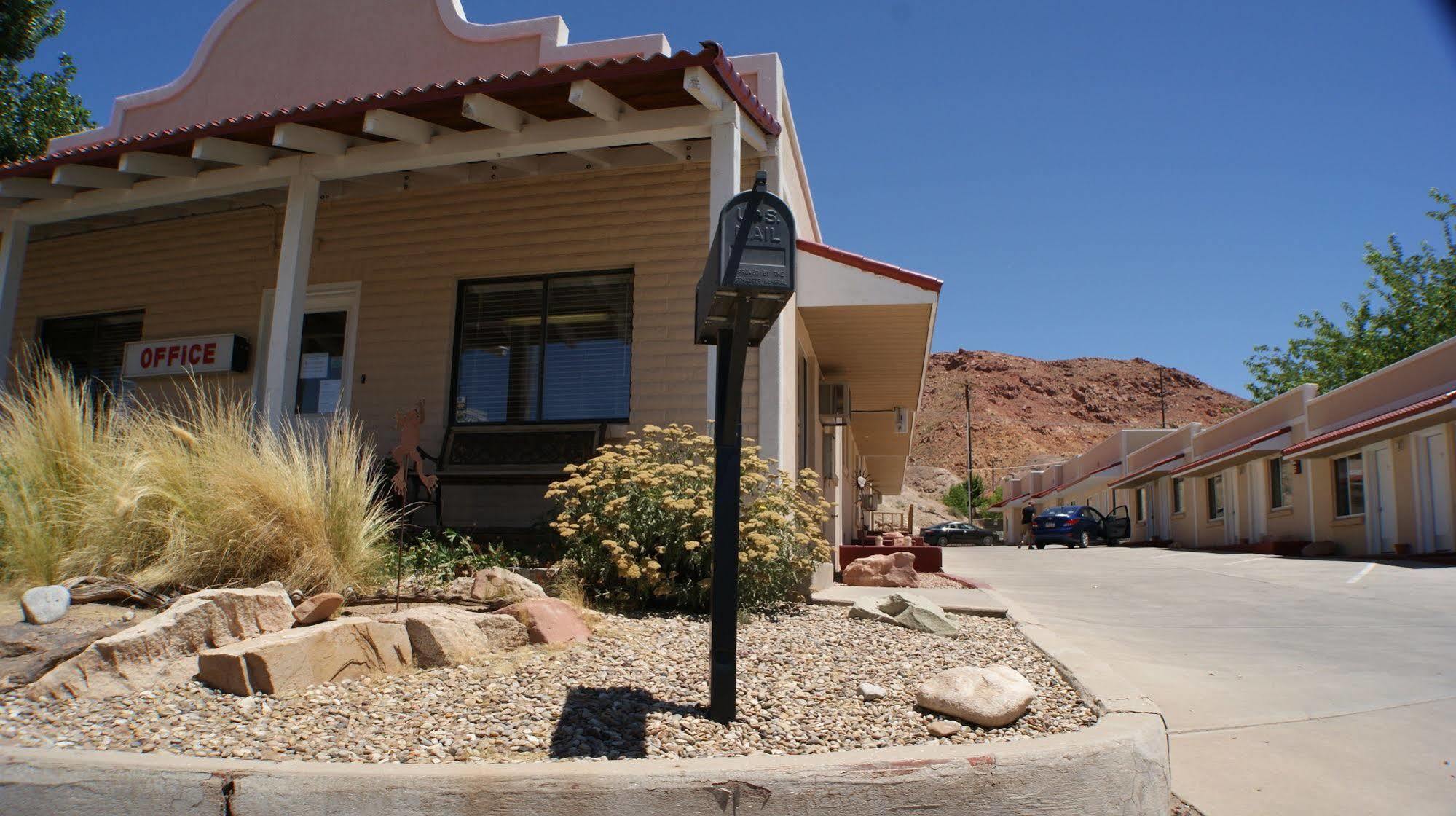 Adventure Inn Moab Bagian luar foto