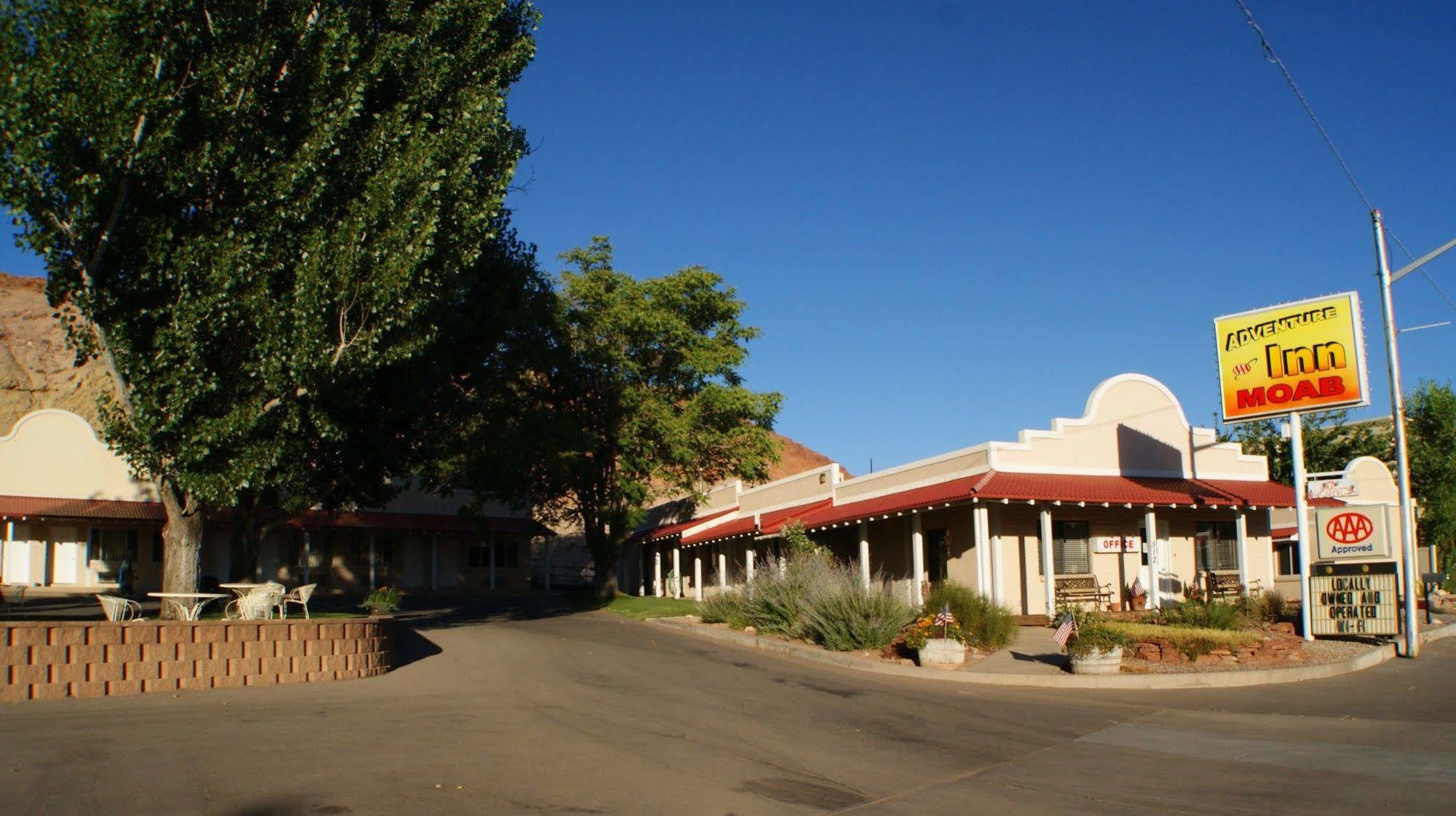 Adventure Inn Moab Bagian luar foto