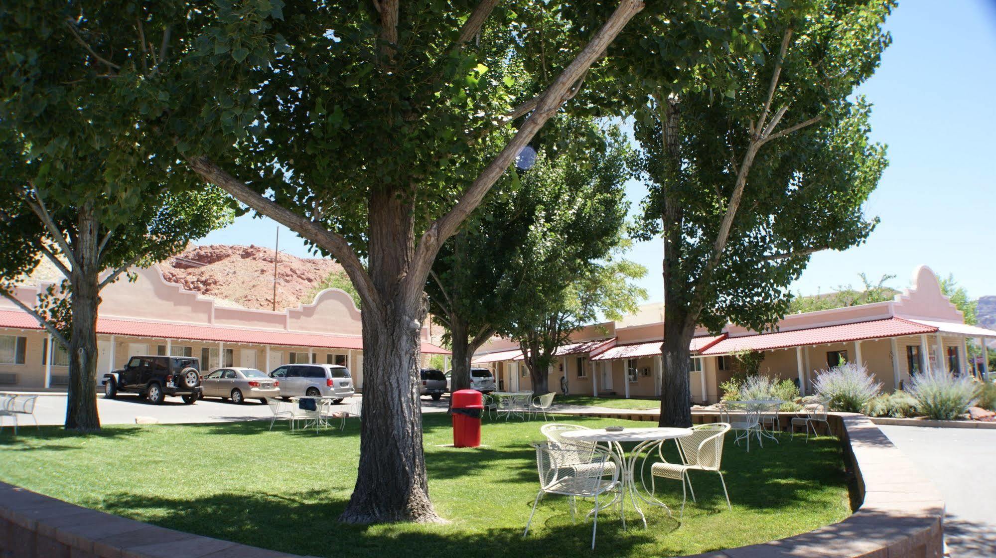Adventure Inn Moab Bagian luar foto