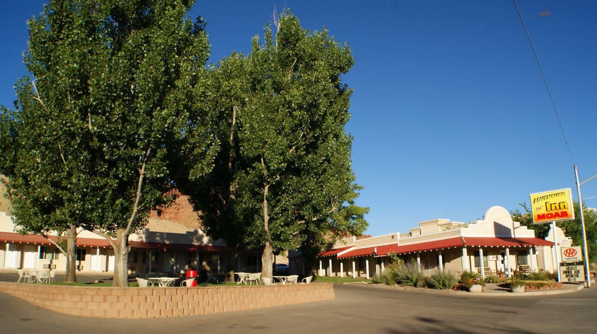 Adventure Inn Moab Bagian luar foto